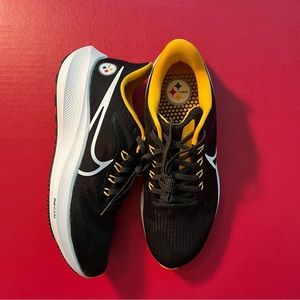Pittsburgh Steelers Nike Air Zoom Pegasus 39 Running Shoes Sz 8.5 NEW! Mens**